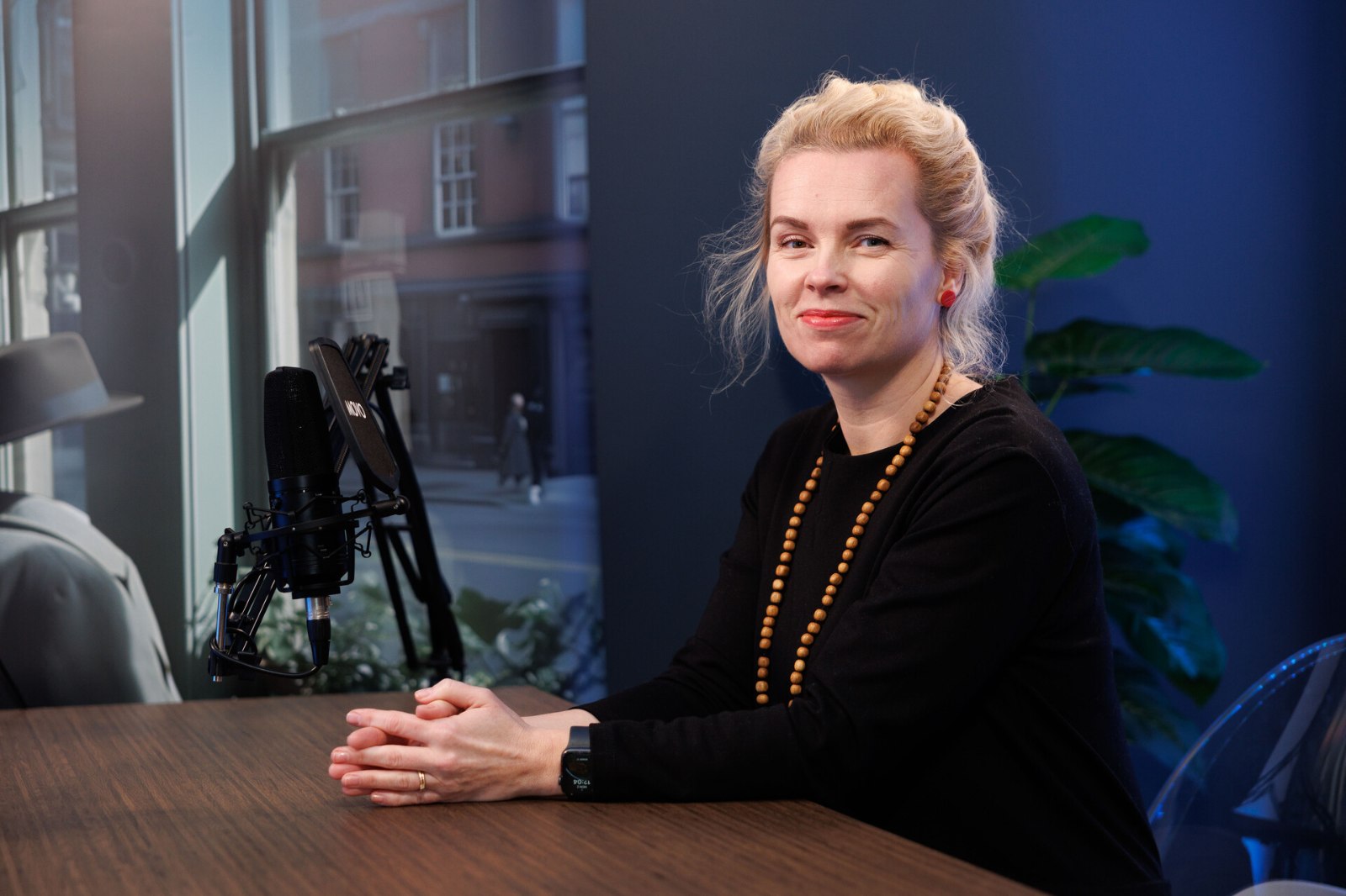 Pimedad saavad isegi kandikuga süüa võtma minna, aga niipea, kui seda äppi ei ole...